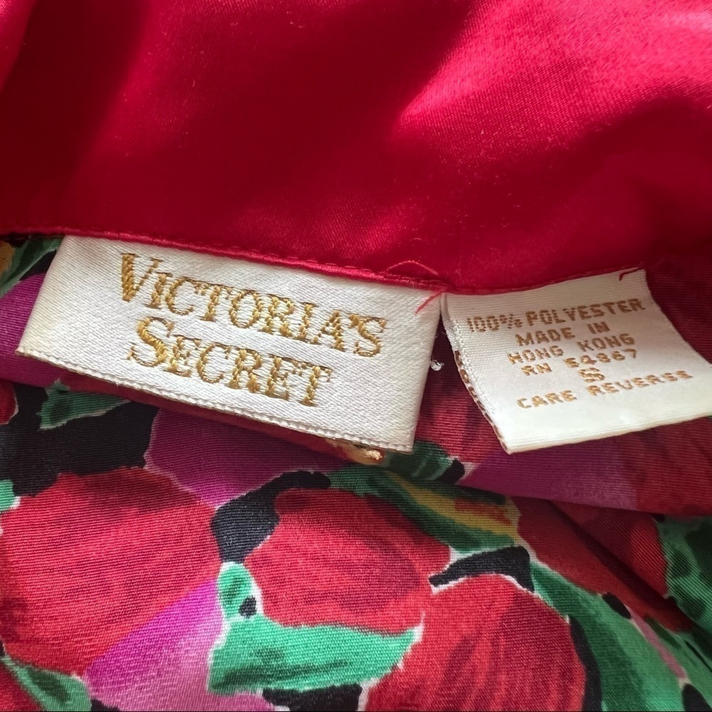 VICTORIA’S SECRET Gold Label Tulip Print Silky Sleep Shirt - Picture 5 of 6